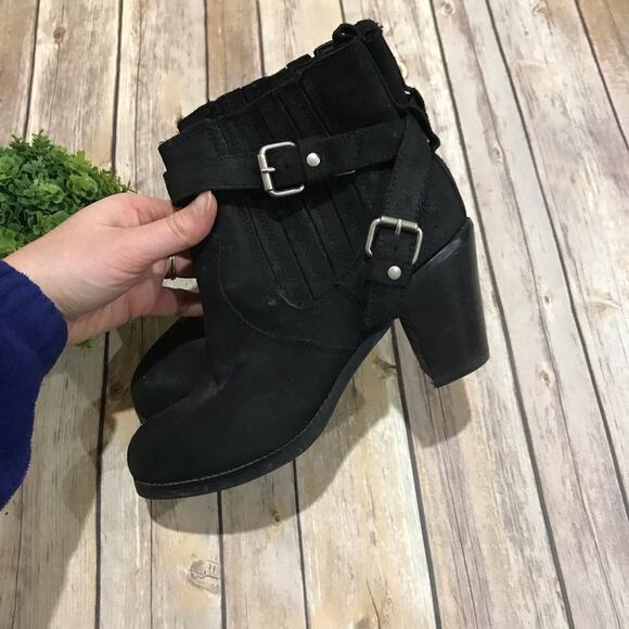 Very Volatile Black Buckle Block Heel Ankle‎ Boots Booties Women’s Size 6 - Picture 6 of 8